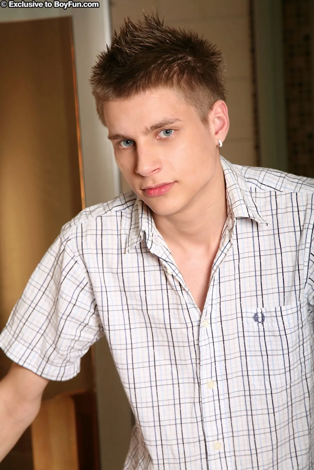 Attractive gay brunette Edward strips, shows his big ass and masturbates — Full Story
